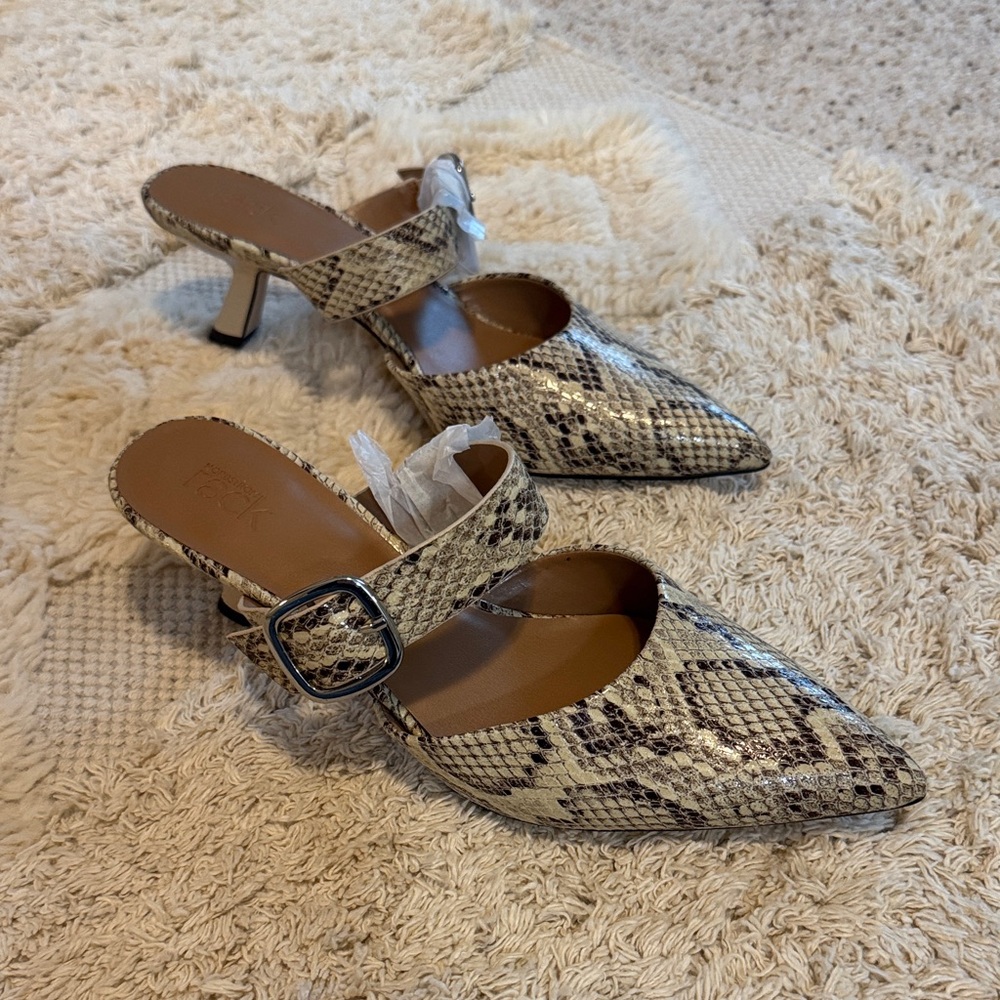 Chic Snakeskin Women's Heels